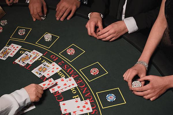 What French Players Should Know Before Registering at a Casino En Ligne France